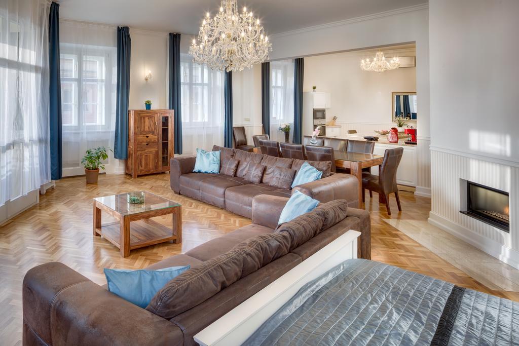 Smetanovo Nabrezi - Riverview Old Town Apartment Praha Eksteriør bilde