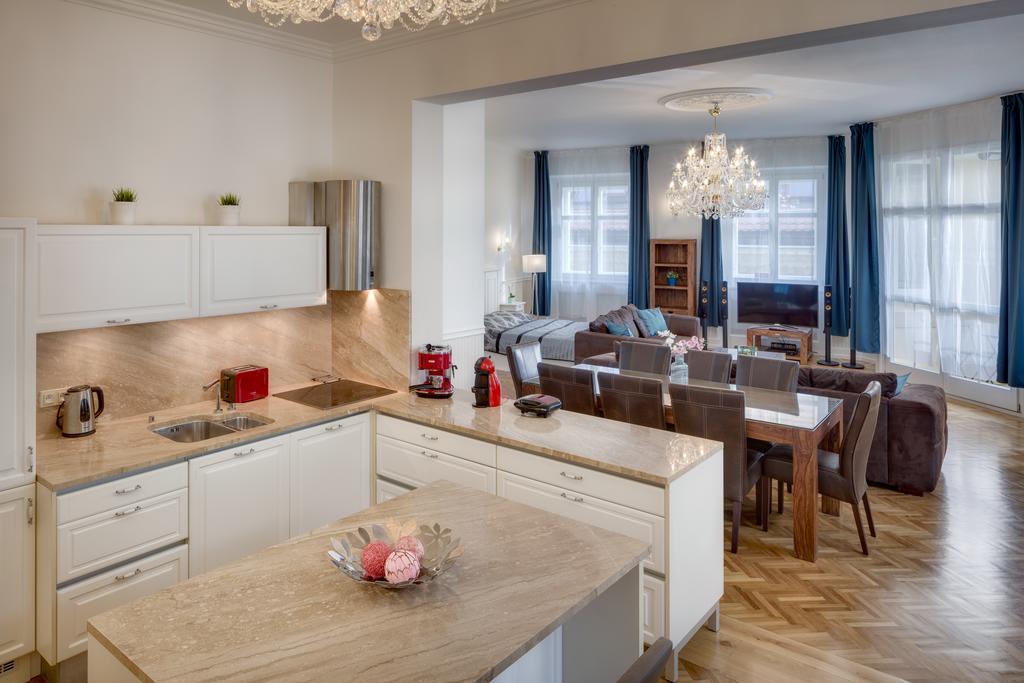Smetanovo Nabrezi - Riverview Old Town Apartment Praha Eksteriør bilde